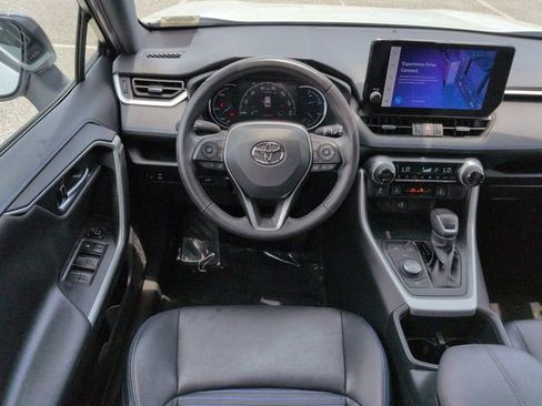 Used 2023 Toyota RAV4 XSE AWD/4WD image 16