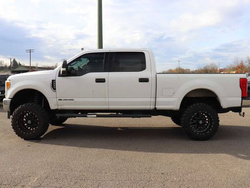 Used 2017 Ford F250 XLT image 8