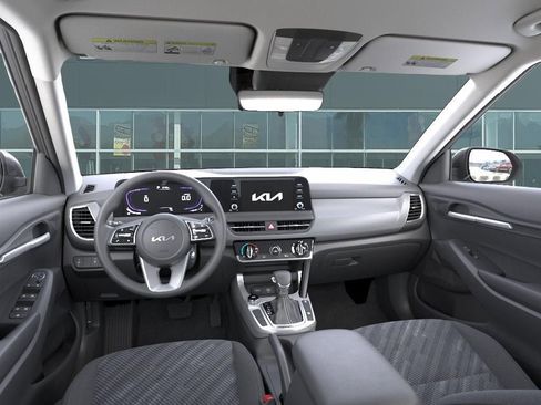 New 2026 Kia Seltos LX FWD image 14