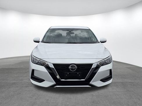 Used 2021 Nissan Sentra SV FWD image 2