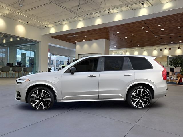 Used 2023 Volvo XC90 T8 Ultimate w/ Protection Package Premier AWD/4WD image 2