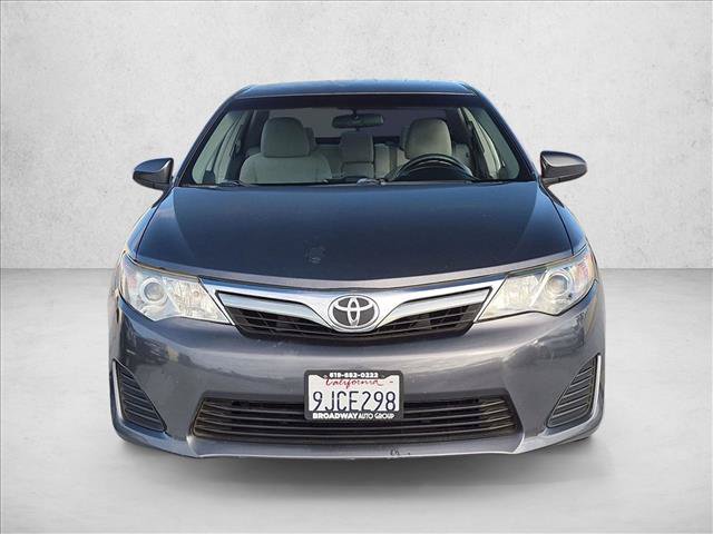 Used 2012 Toyota Camry LE FWD image 2