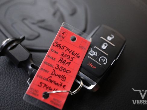 New 2025 RAM 3500 Laramie image 39