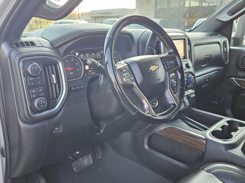 Used 2023 Chevrolet Silverado 2500 High Country image 45
