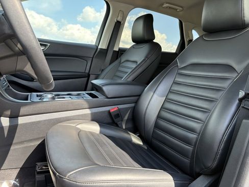 Used 2022 Ford Edge SEL w/ Convenience Package image 18