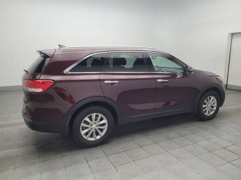 Used 2018 Kia Sorento LX image 10