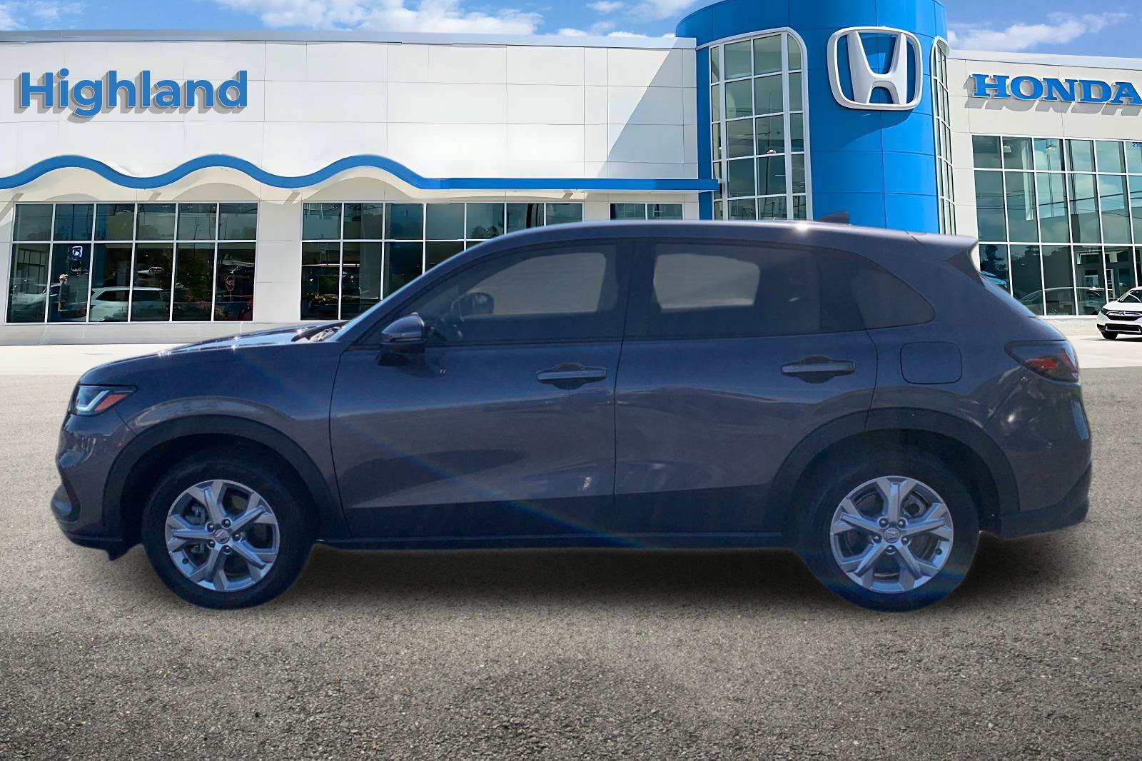 Certified 2025 Honda HR-V LX image 2