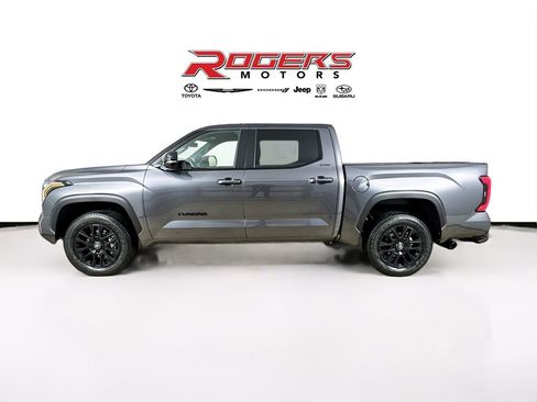 Used 2026 Toyota Tundra Limited AWD/4WD image 4