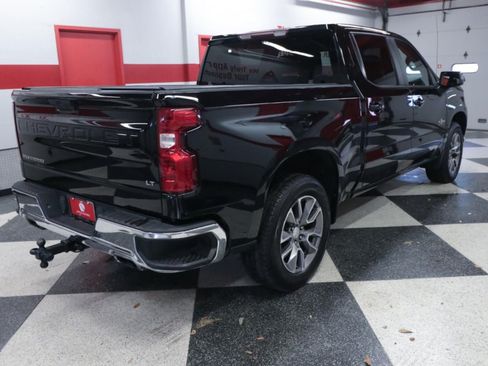 Used 2022 Chevrolet Silverado 1500 LT AWD/4WD image 7