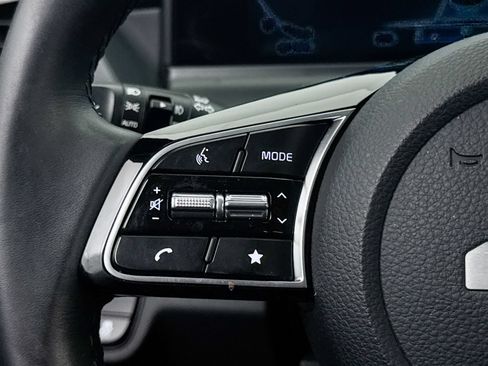 Certified 2024 Kia Seltos EX FWD image 34