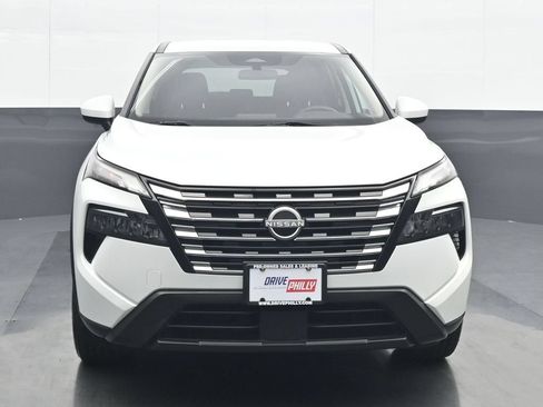 Used 2024 Nissan Rogue SV AWD/4WD image 1