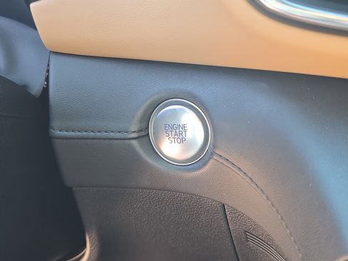 Used 2023 Hyundai Santa Fe Calligraphy image 32