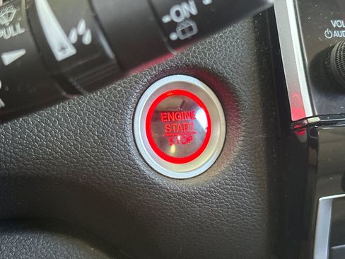 Used 2021 Honda CR-V EX-L image 16