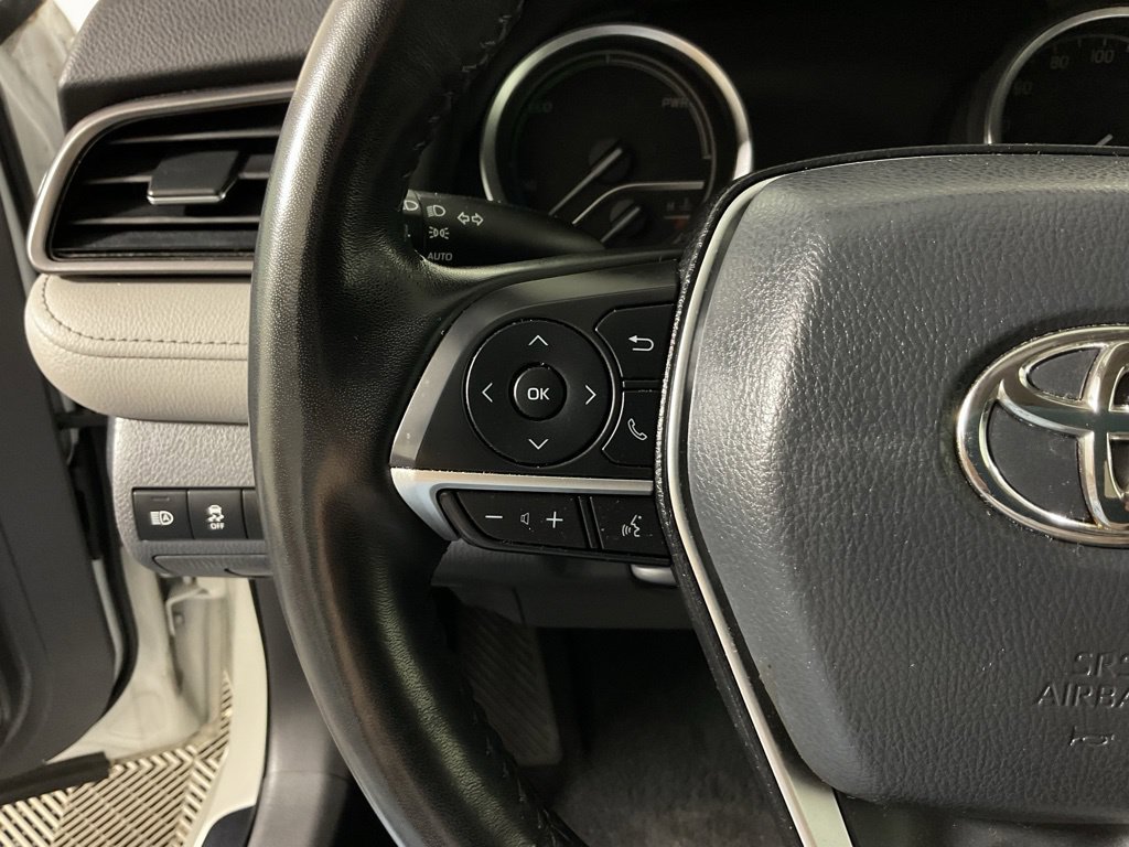Used 2022 Toyota Camry XLE w/ Cold Weather Package FWD image 24