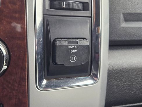 Used 2011 RAM 2500 Laramie w/ Protection Group image 28