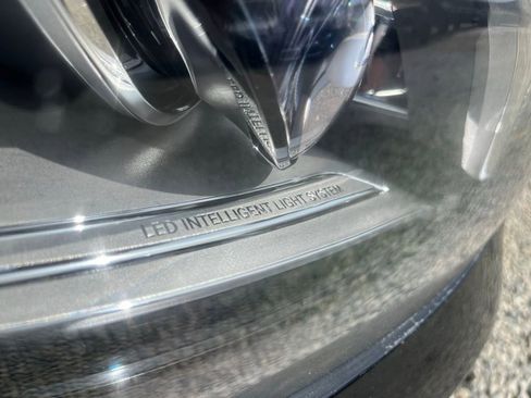 Used 2015 Mercedes-Benz S 550 Sedan image 31