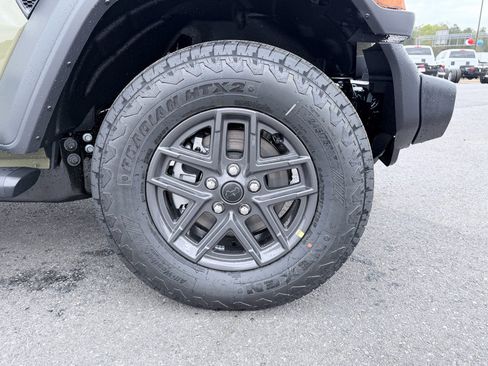 New 2026 Jeep Wrangler Sport AWD/4WD image 32