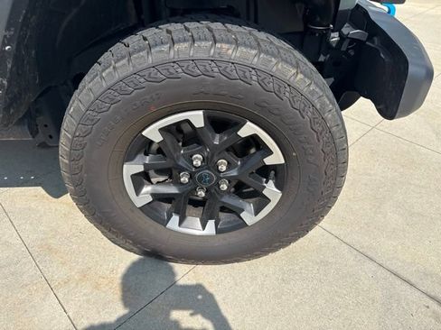 Used 2024 Jeep Wrangler Unlimited Rubicon 4xe AWD/4WD image 9