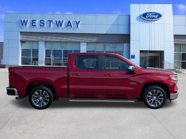 Used 2022 Chevrolet Silverado 1500 LT w/ Texas Edition Plus RWD image 2