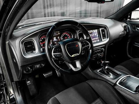 Used 2022 Dodge Charger R/T RWD image 3