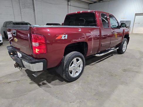 Used 2013 Chevrolet Silverado 2500 LT w/ Z71 Appearance Package AWD/4WD image 12