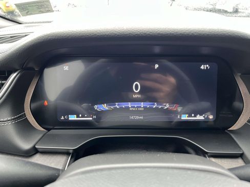 Used 2025 Jeep Grand Cherokee L Limited w/ Luxury Tech Group II image 37