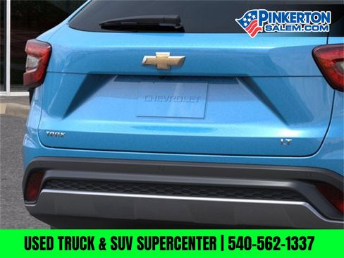 New 2025 Chevrolet Trax LT w/ Driver Confidence Package image 14