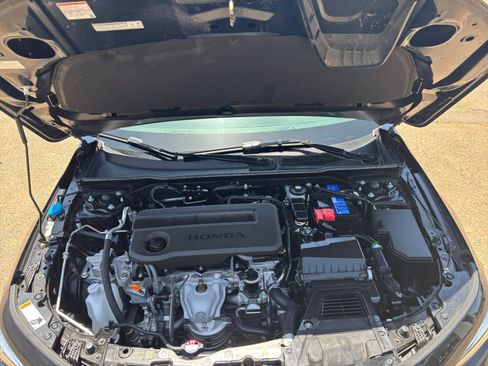Used 2025 Honda Civic Sport image 31