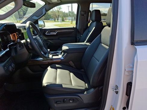 New 2026 Chevrolet Silverado 1500 RST w/ Dark Appearance Package AWD/4WD image 10