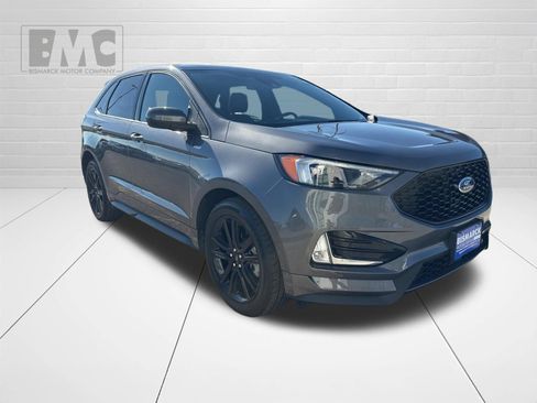 Used 2022 Ford Edge ST-Line w/ Class II Trailer Tow Package AWD/4WD image 2