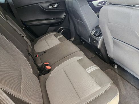 Used 2025 Chevrolet Blazer LT FWD image 34