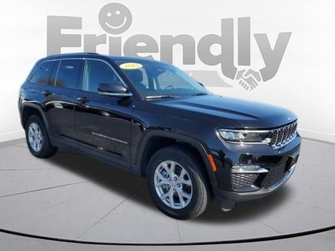 Used 2023 Jeep Grand Cherokee Limited AWD/4WD image 7