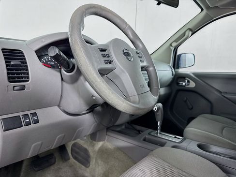 Used 2016 Nissan Frontier S image 12