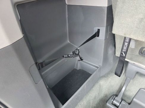 Used 2017 Toyota Sienna XLE w/ XLE Navigation Package image 40