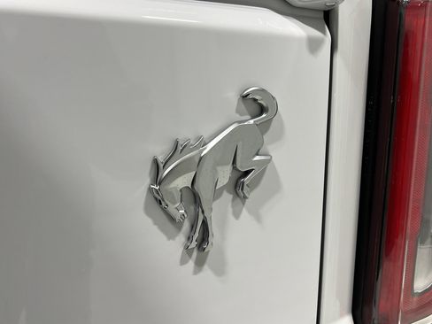 Used 2024 Ford Bronco Badlands image 31