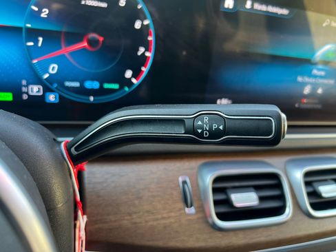 Used 2020 Mercedes-Benz GLS 450 4MATIC image 35