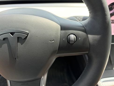 Used 2022 Tesla Model 3 Performance AWD/4WD image 19
