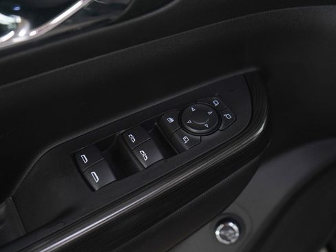 Used 2022 GMC Acadia SLT w/ Preferred Package image 22