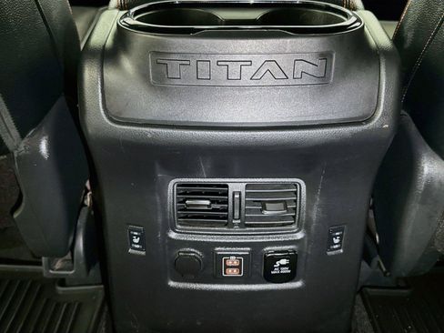Used 2021 Nissan Titan PRO-4X w/ Pro-4x Convenience Package AWD/4WD image 24