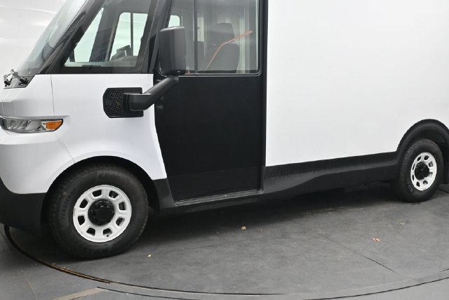 Used 2024 Chevrolet Brightdrop 400 w/ Commercial Equipment Package AWD/4WD image 3