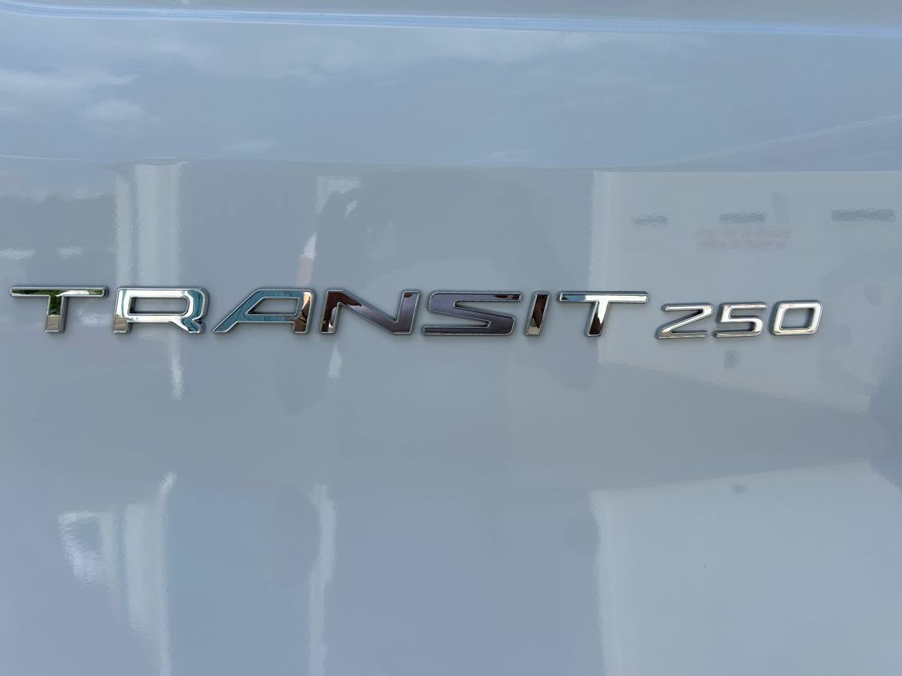 Used 2025 Ford Transit 250 148 High Roof Extended w/ Load Area Protection Package RWD image 33