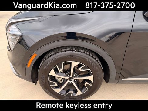 Certified 2025 Kia Sportage EX w/ Premium Package image 8