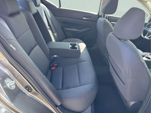 Used 2019 Nissan Altima 2.5 SV FWD image 34