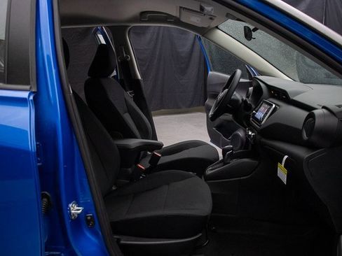 New 2025 Nissan Kicks Play S image 16