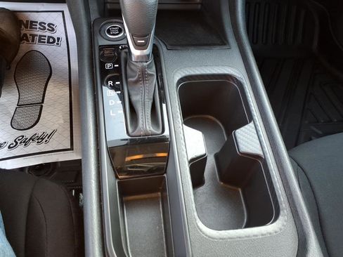 Used 2024 Nissan Sentra S image 10