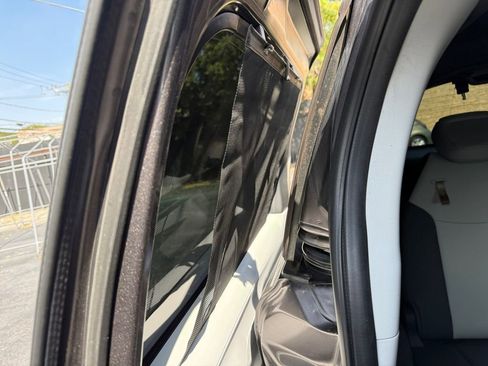 Certified 2022 Toyota Sienna XSE image 28