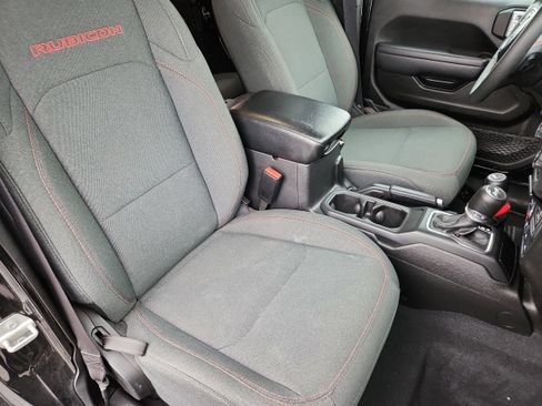 Used 2024 Jeep Wrangler Unlimited Rubicon w/ Convenience Group image 14