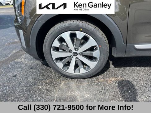 Certified 2022 Kia Telluride S AWD/4WD image 17