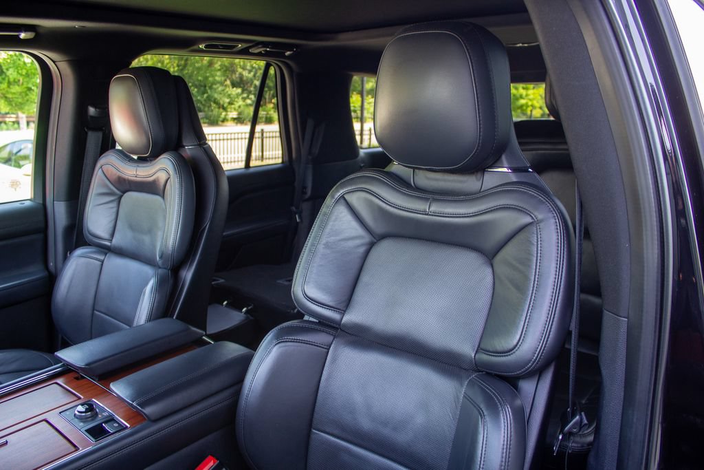 Used 2024 Lincoln Navigator Reserve AWD/4WD image 12