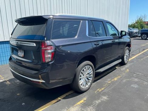 Used 2023 Chevrolet Tahoe LT w/ Luxury Package AWD/4WD image 3
